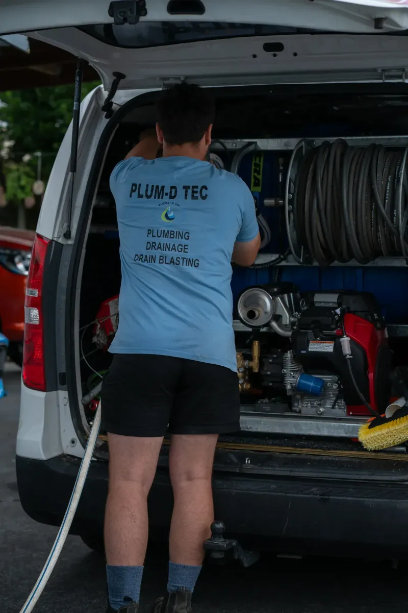 Plumb-D Tec plumber arriving on site Auckland